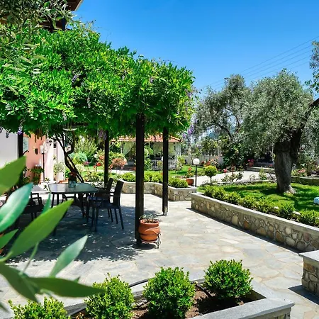 Edem Studios And Apartments Апартамент