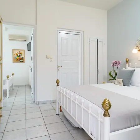 Апартамент Edem Studios And Apartments *